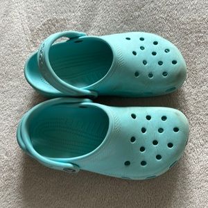 Size 3 crocs